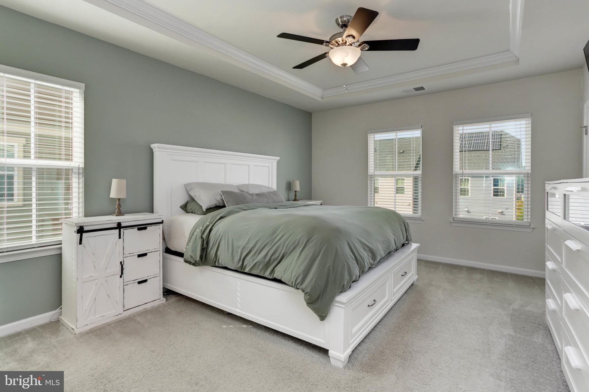 CREEKSIDE VILLAGE - Residential