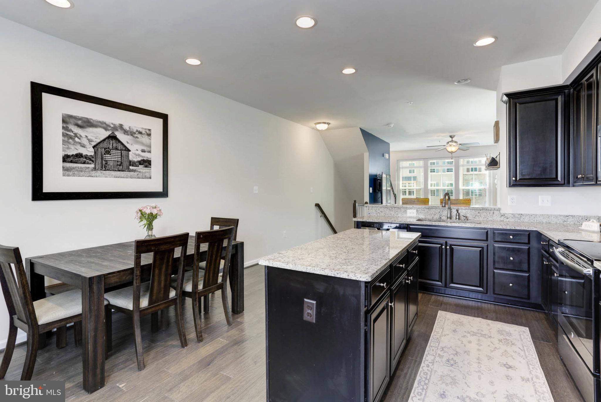 CREEKSIDE VILLAGE - Residential