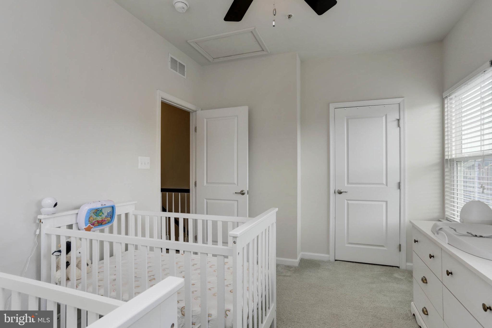 CREEKSIDE VILLAGE - Residential