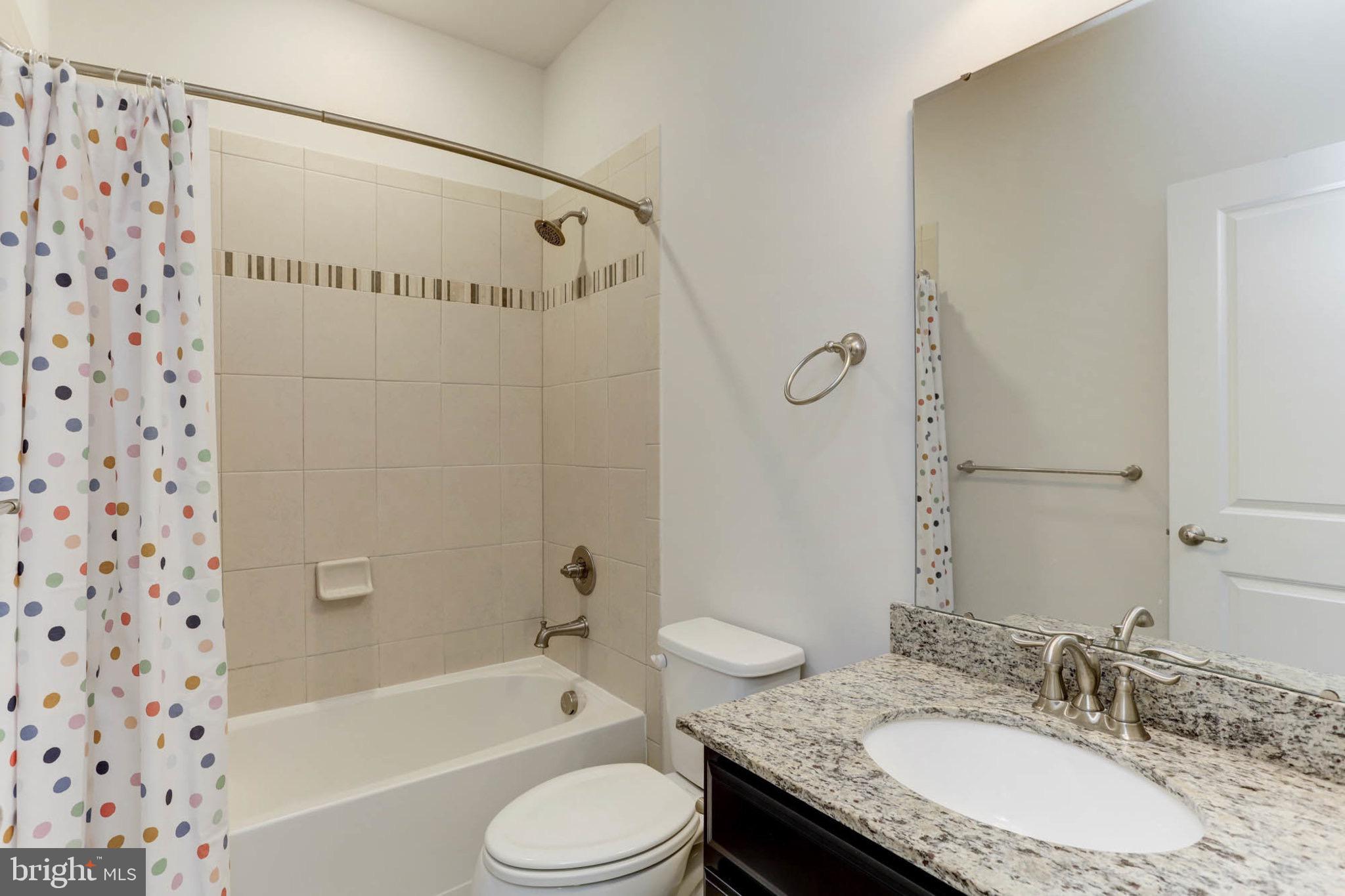 CREEKSIDE VILLAGE - Residential