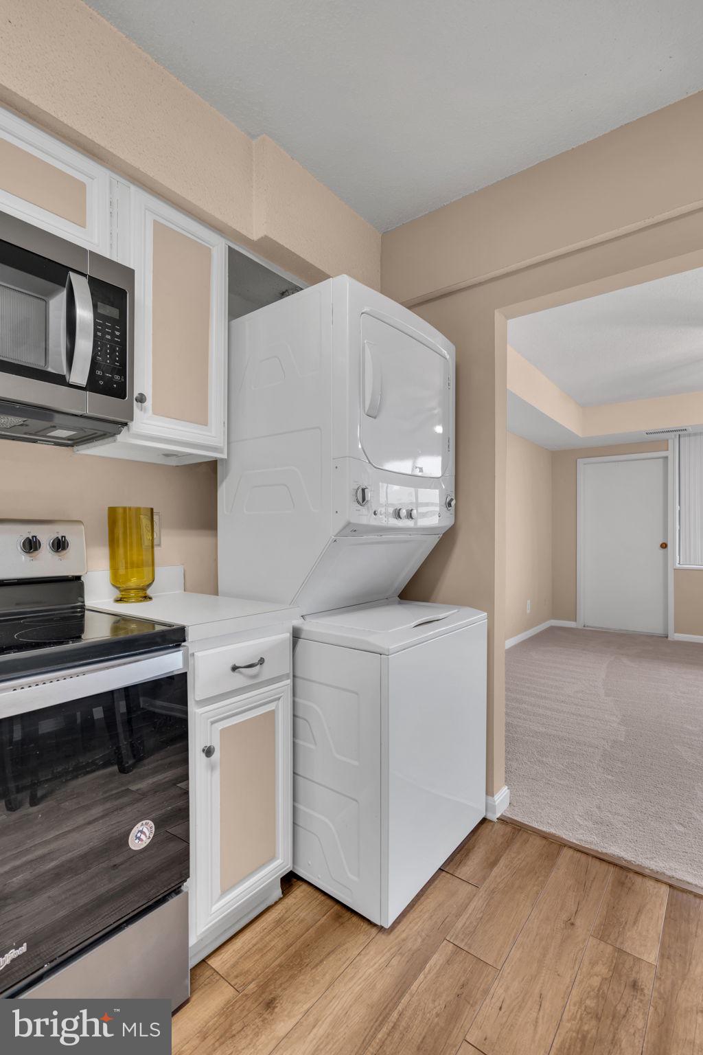 SKYLINE HOUSE - Residential