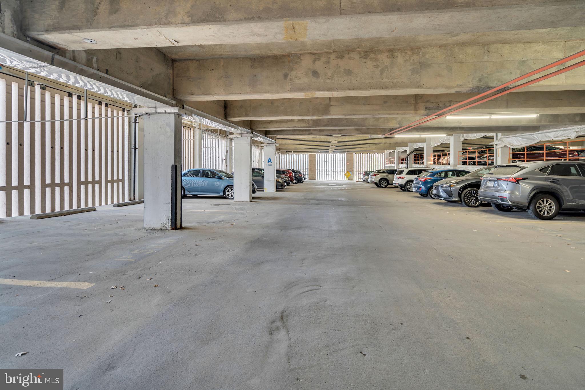 SKYLINE HOUSE - Residential