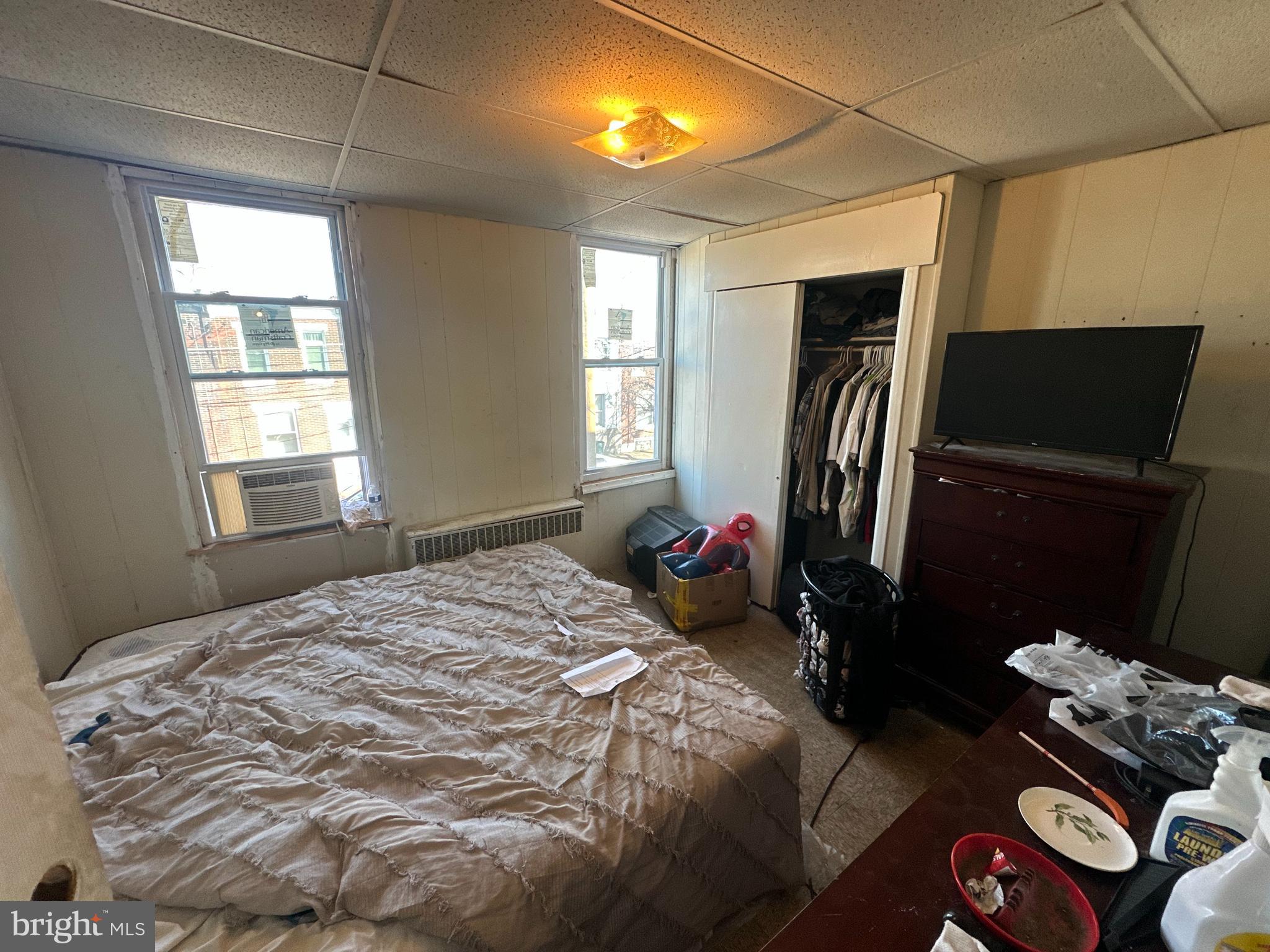 KENSINGTON - Residential