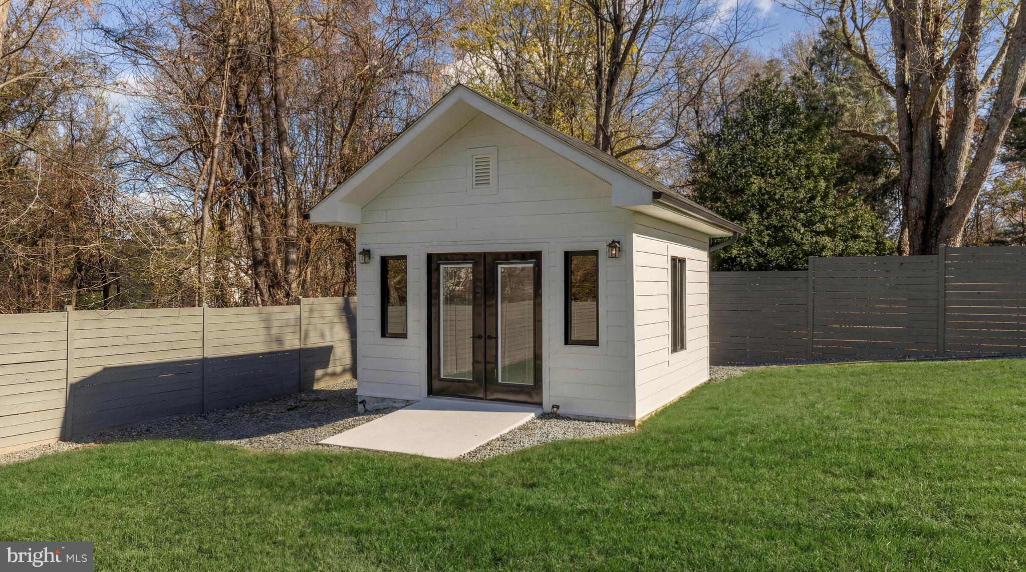 DARNESTOWN OUTSIDE - Residential