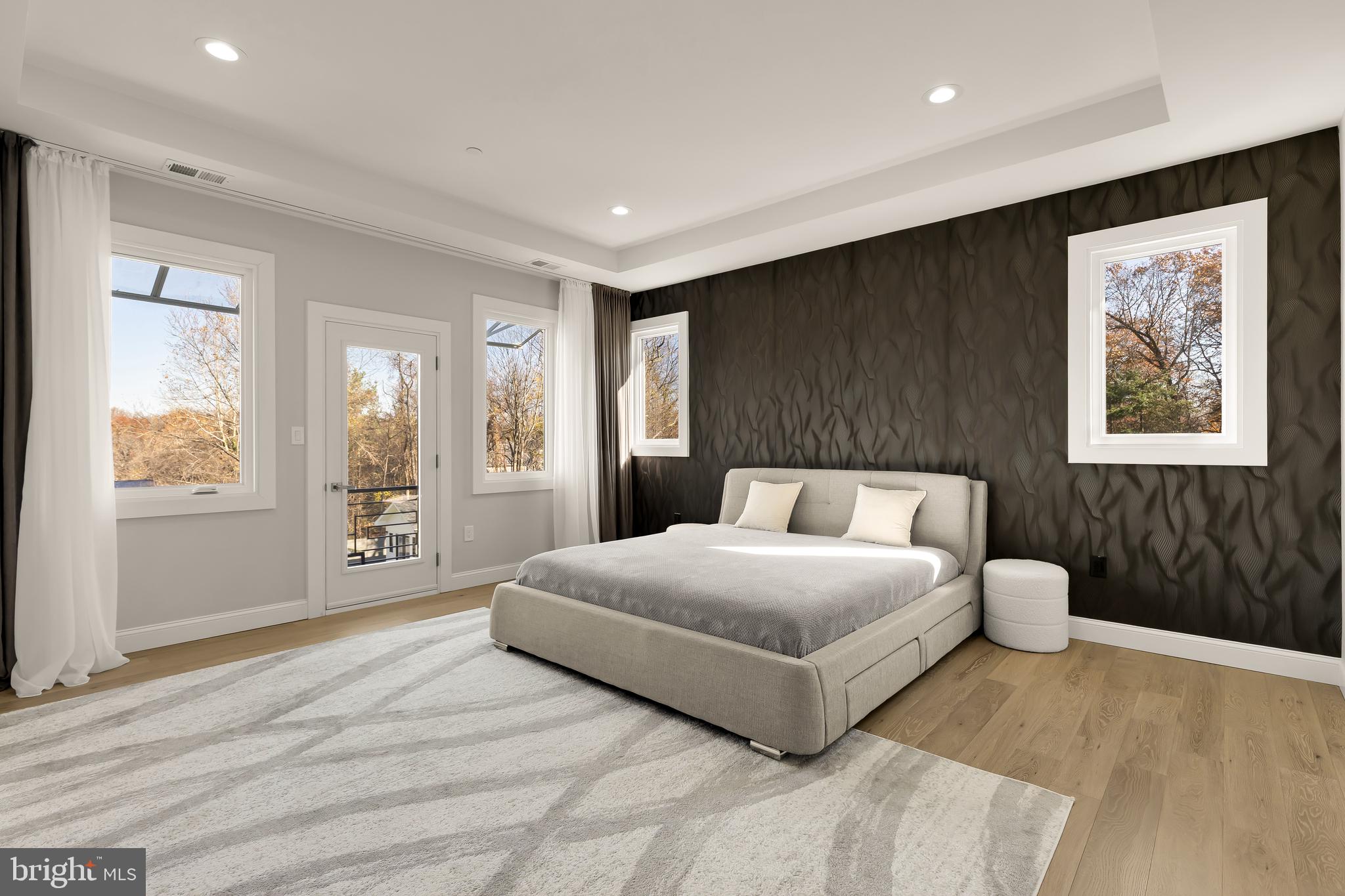 DARNESTOWN OUTSIDE - Residential