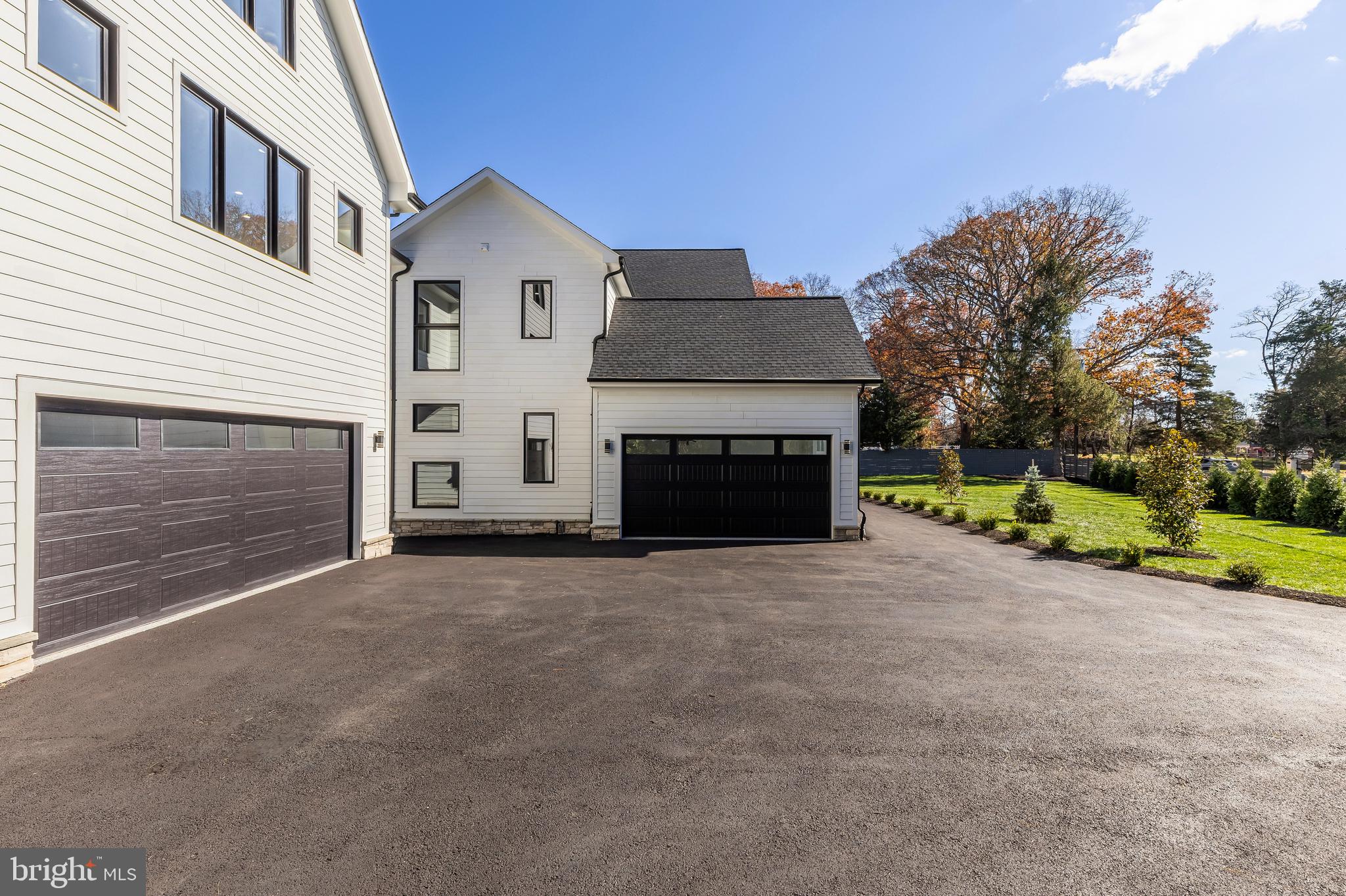 DARNESTOWN OUTSIDE - Residential