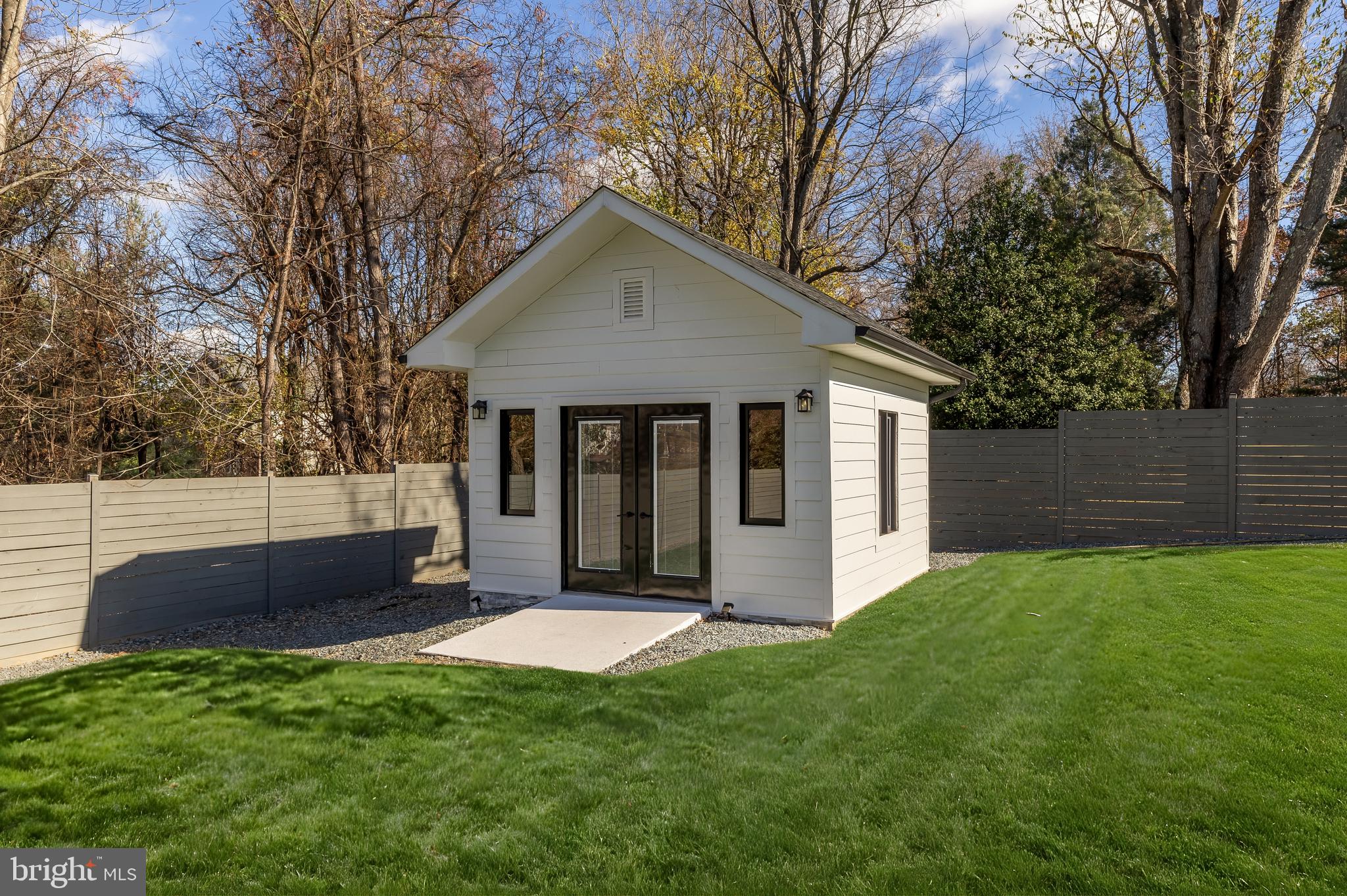 DARNESTOWN OUTSIDE - Residential