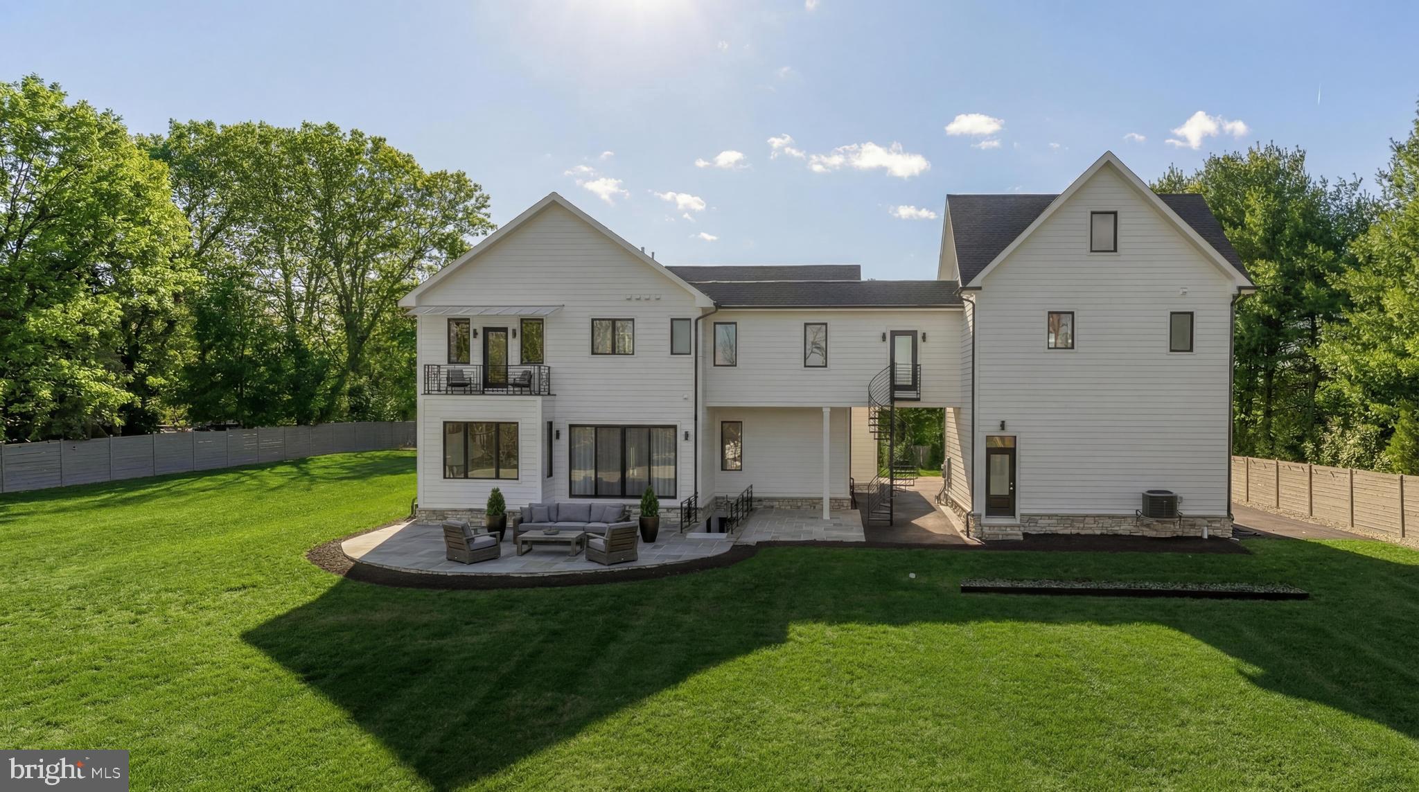 DARNESTOWN OUTSIDE - Residential