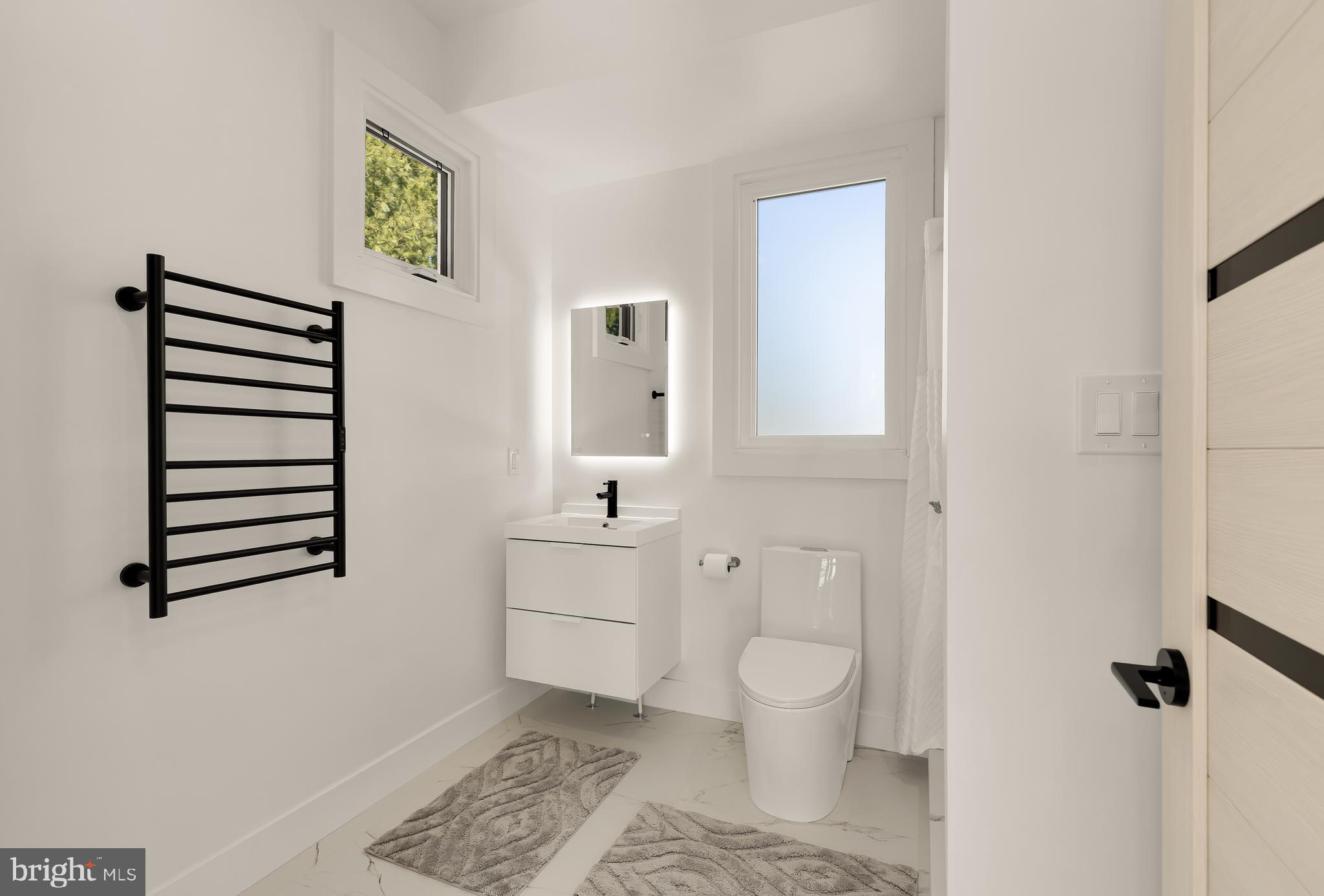 DARNESTOWN OUTSIDE - Residential