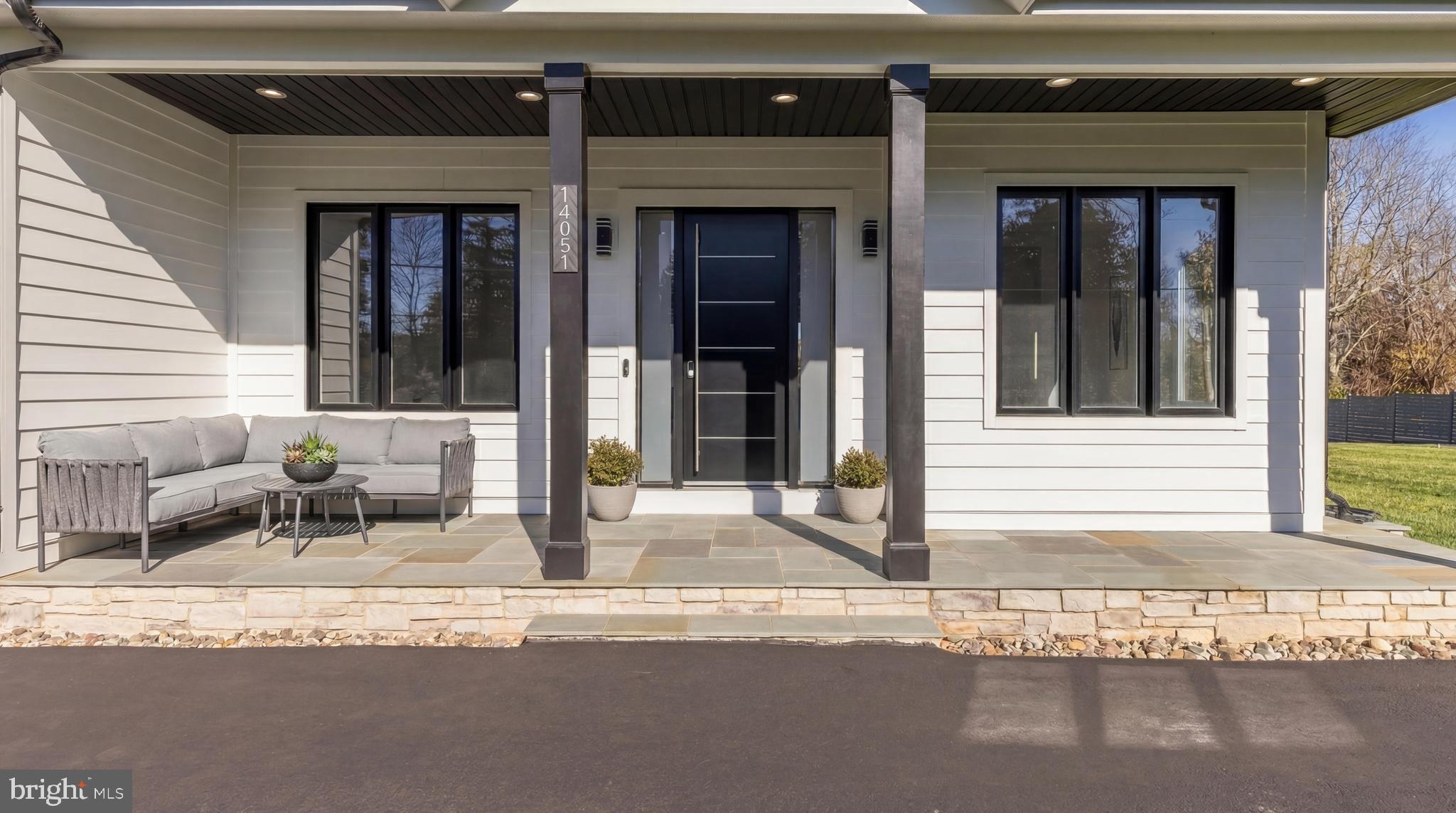 DARNESTOWN OUTSIDE - Residential