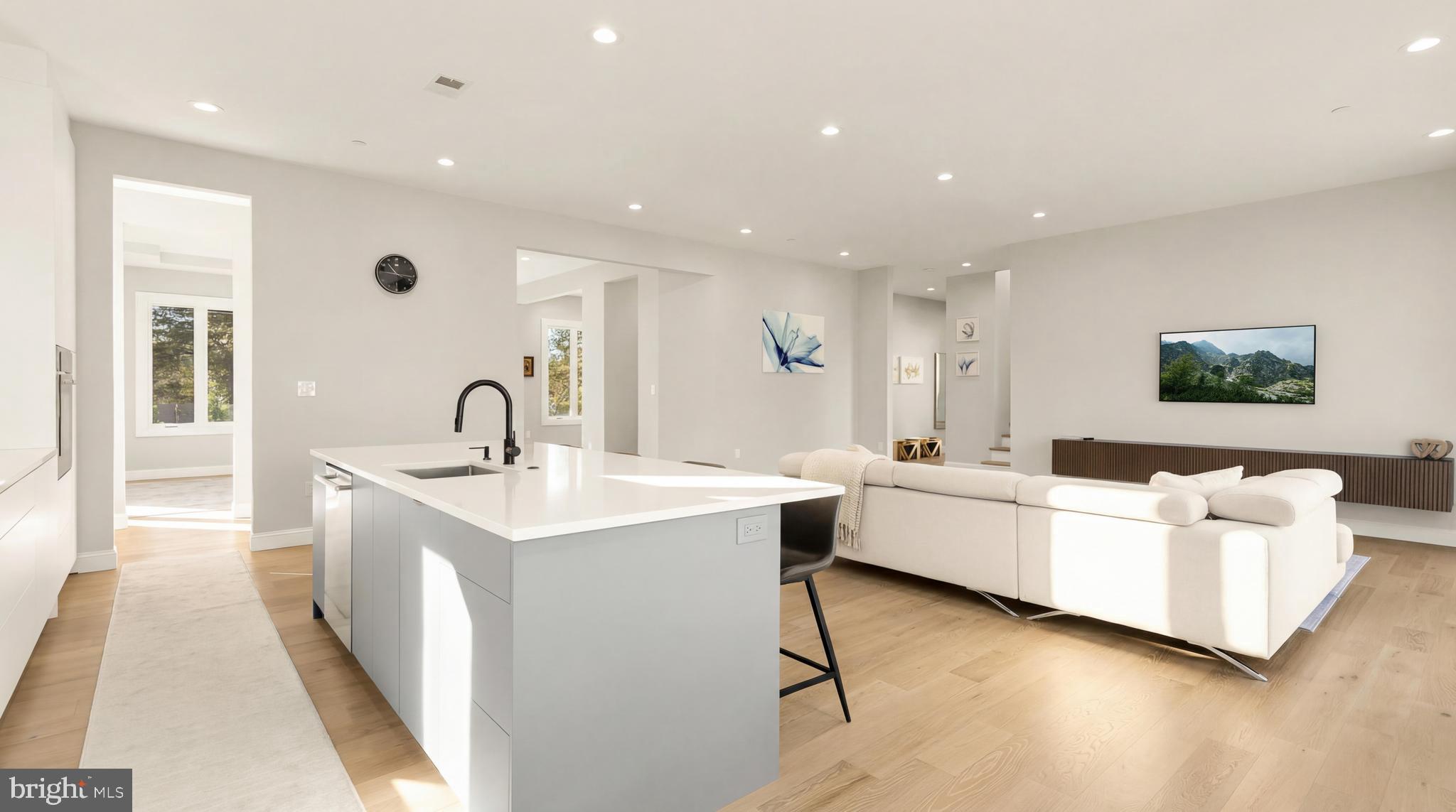 DARNESTOWN OUTSIDE - Residential