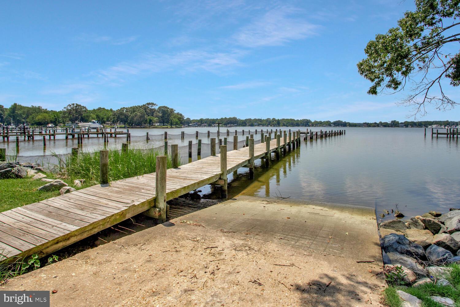 AVALON SHORES - Residential