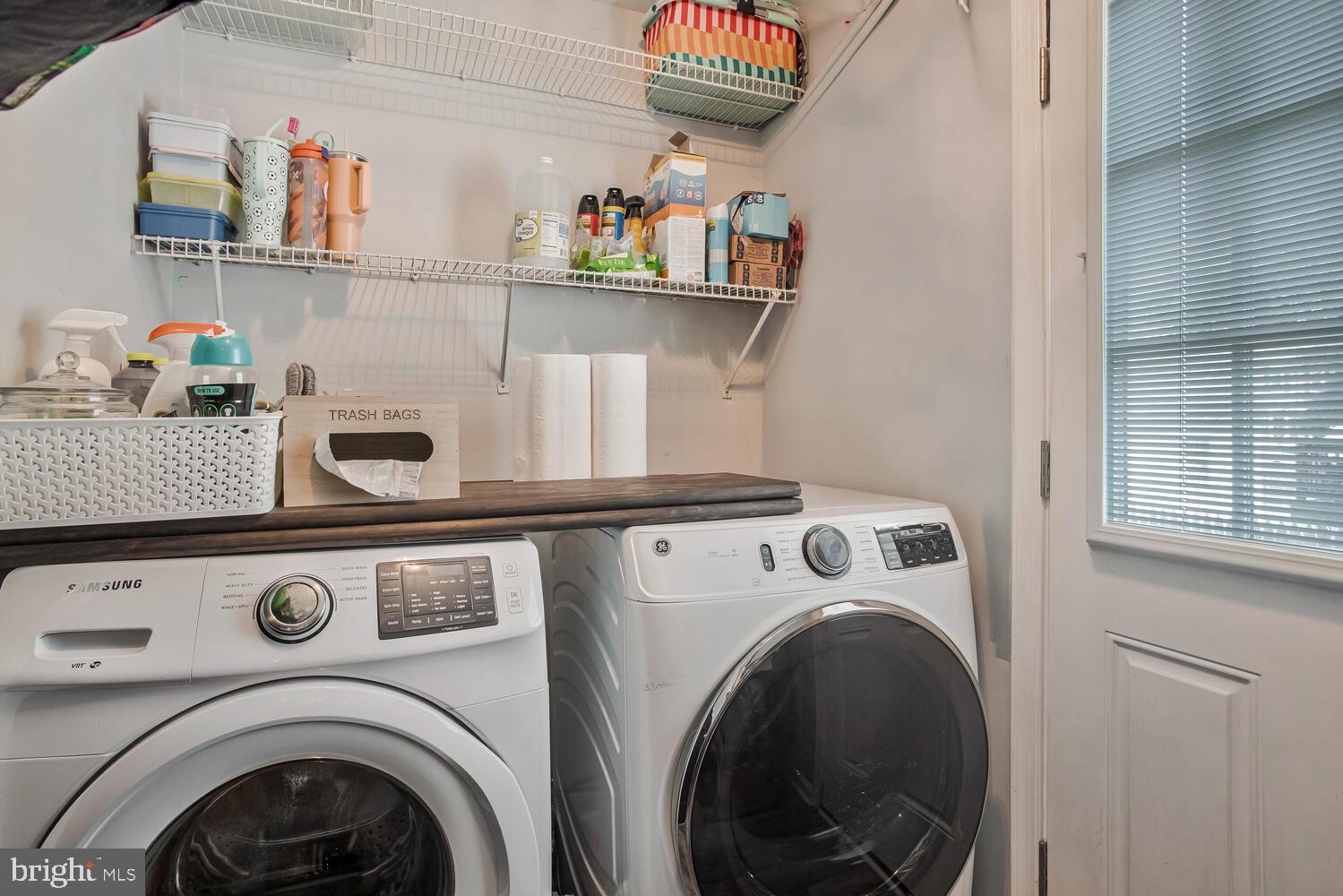 AVALON SHORES - Residential