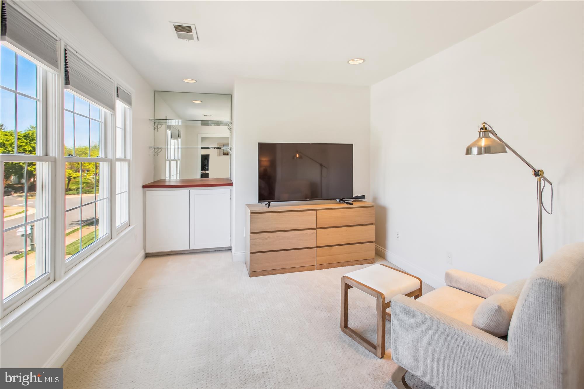 RIVER CREEK - Residential