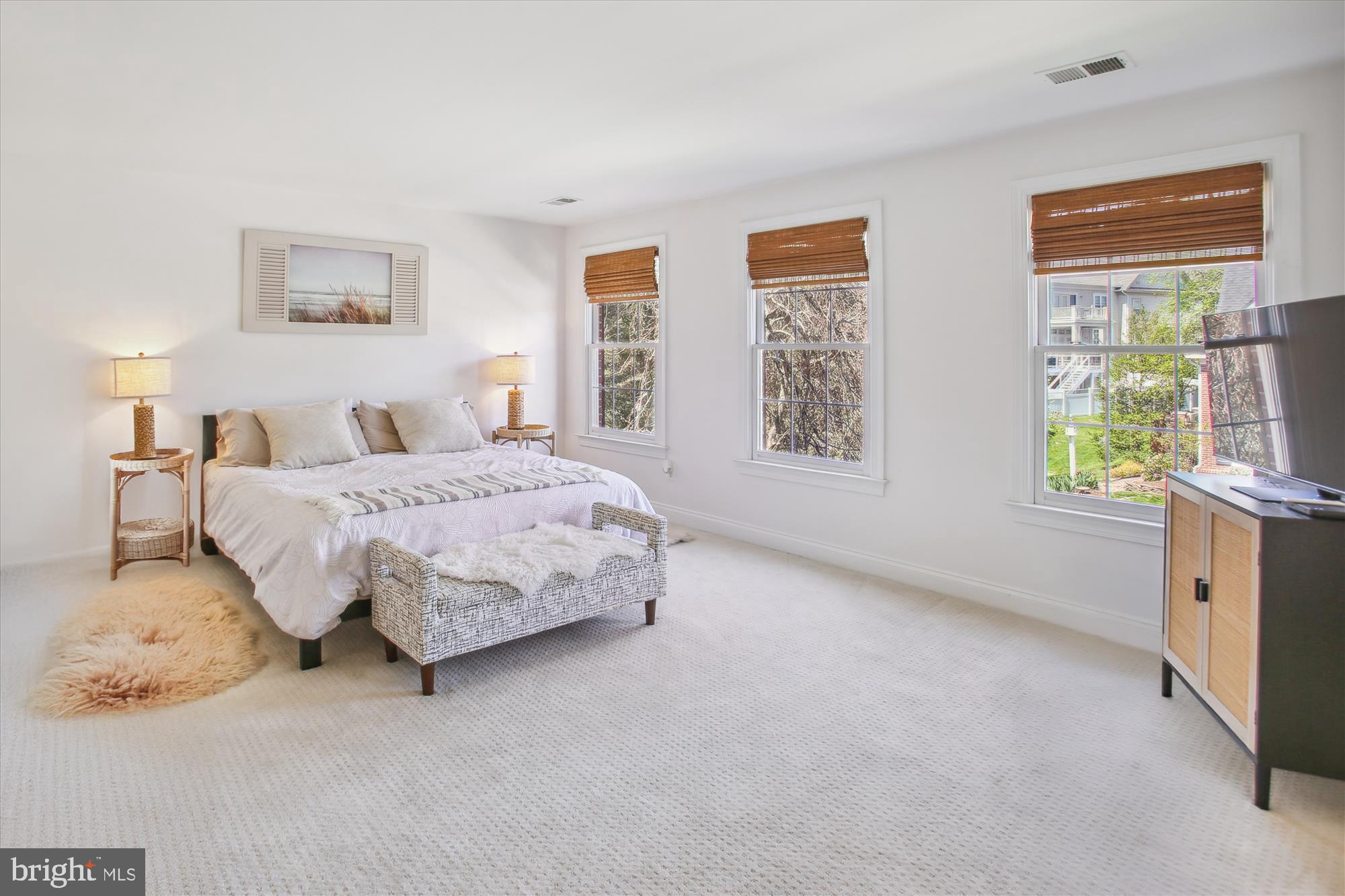 RIVER CREEK - Residential