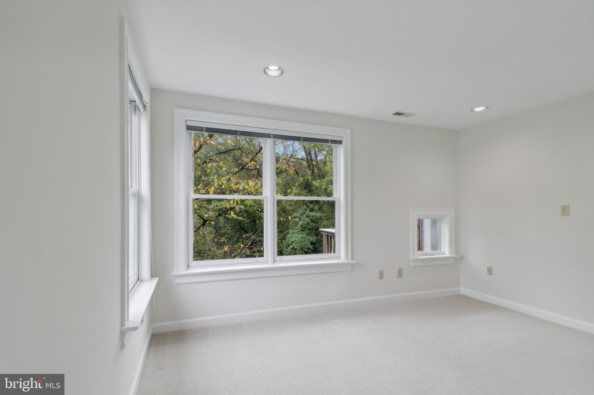 BROOKMONT - Residential