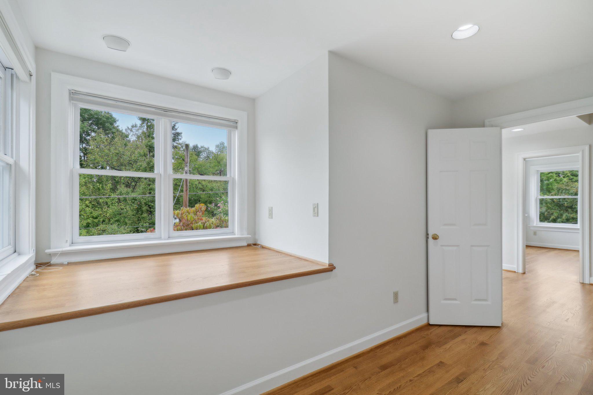 BROOKMONT - Residential