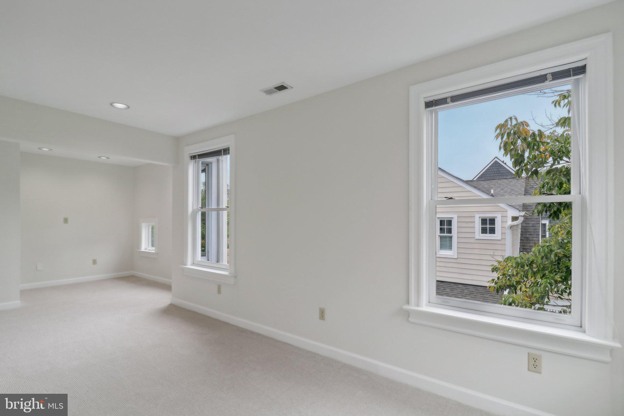 BROOKMONT - Residential