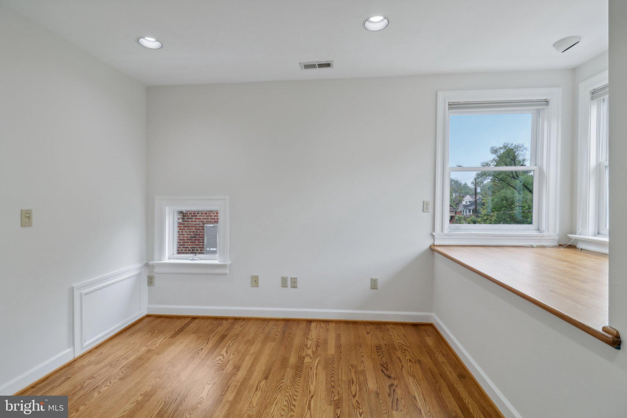 BROOKMONT - Residential