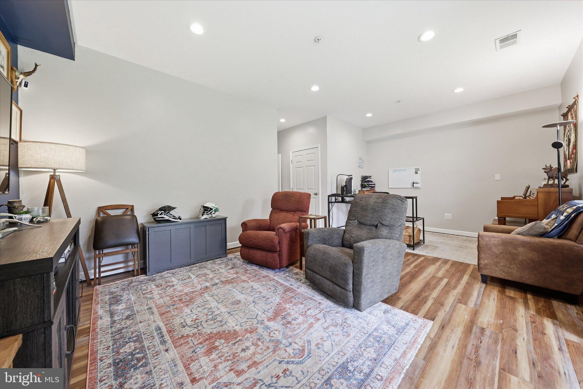 12 LEEKYLER PLACE
