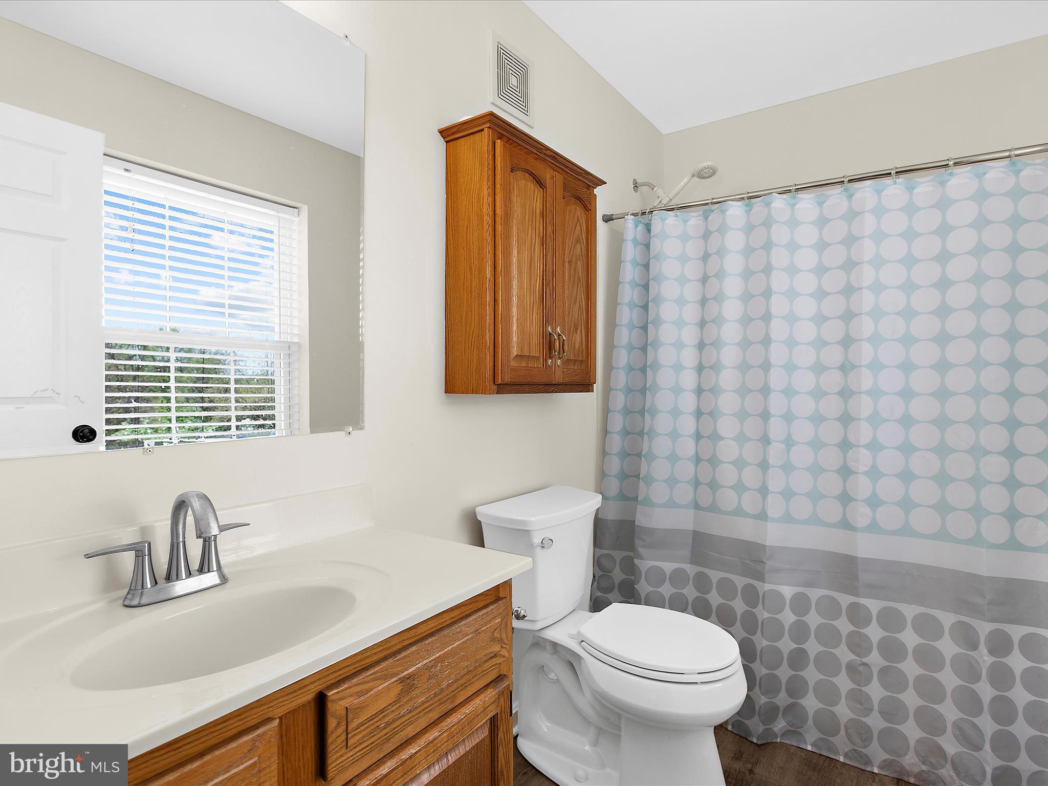 CROMWELL FOUNTAIN - Residential