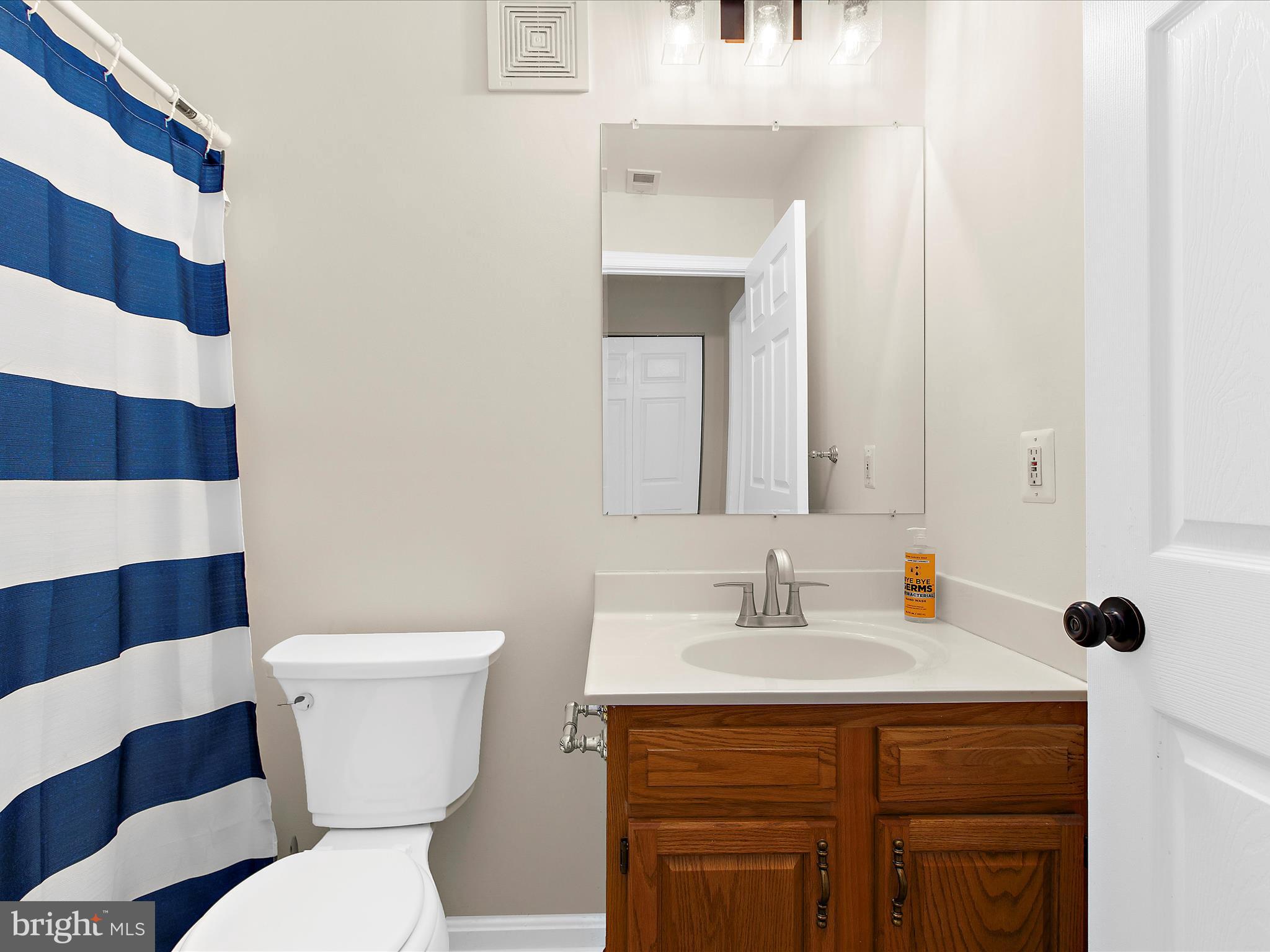 CROMWELL FOUNTAIN - Residential