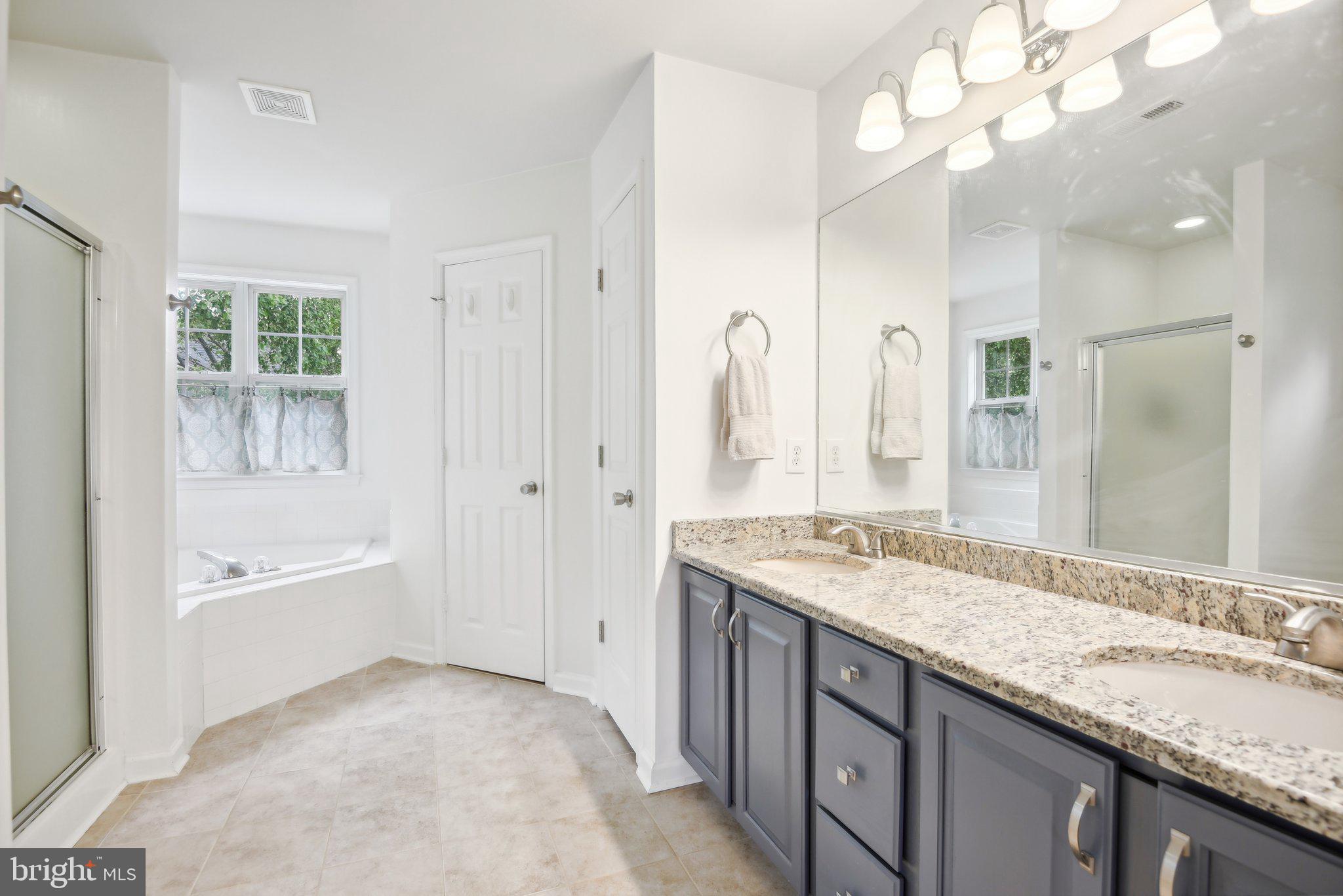 AUSTIN RIDGE - Residential