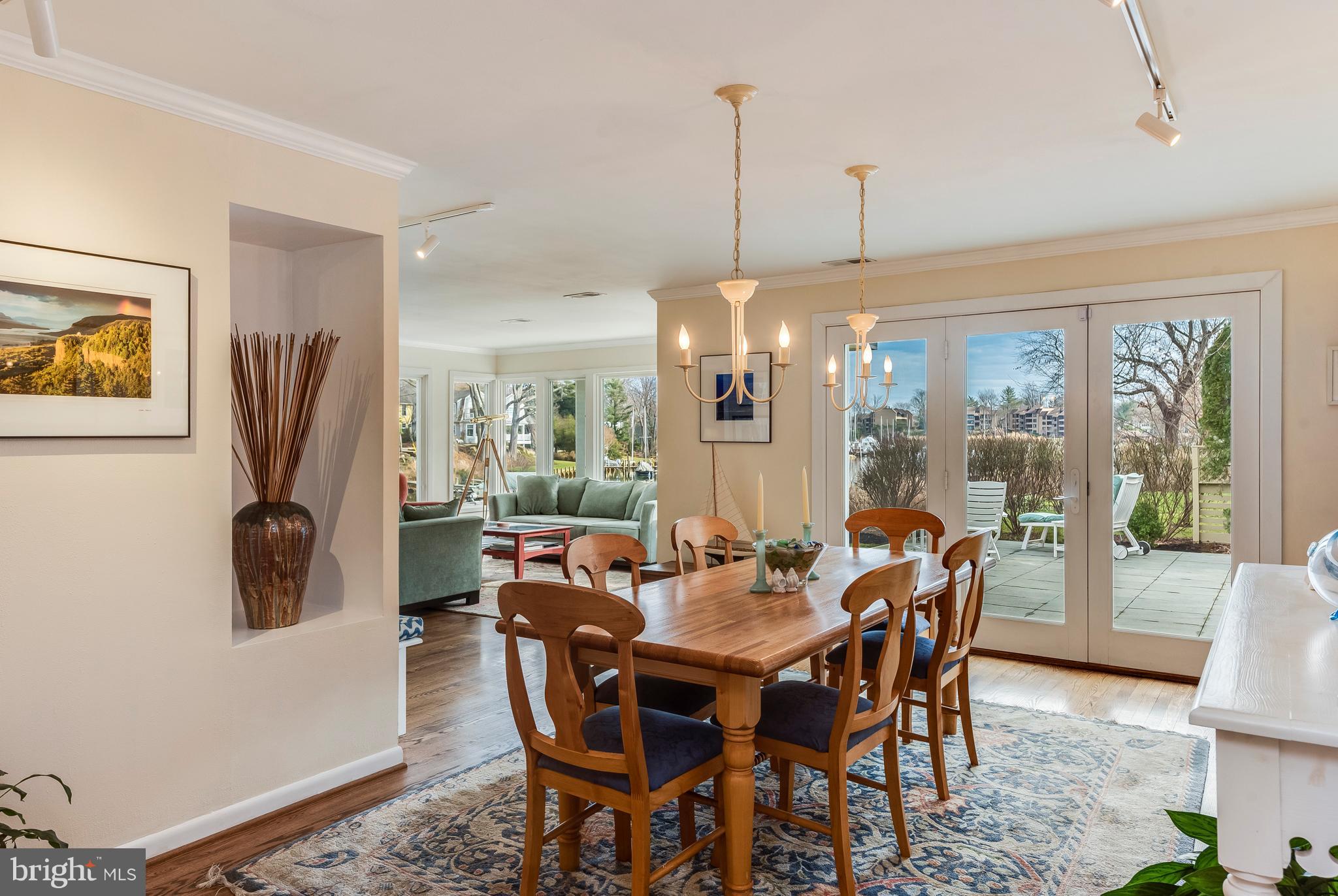 MURRAY HILL - Residential