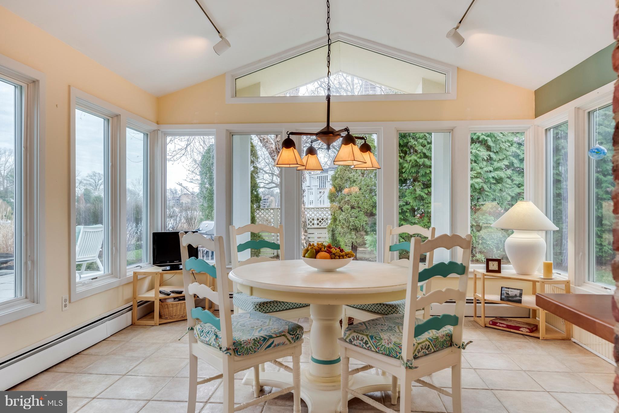 MURRAY HILL - Residential