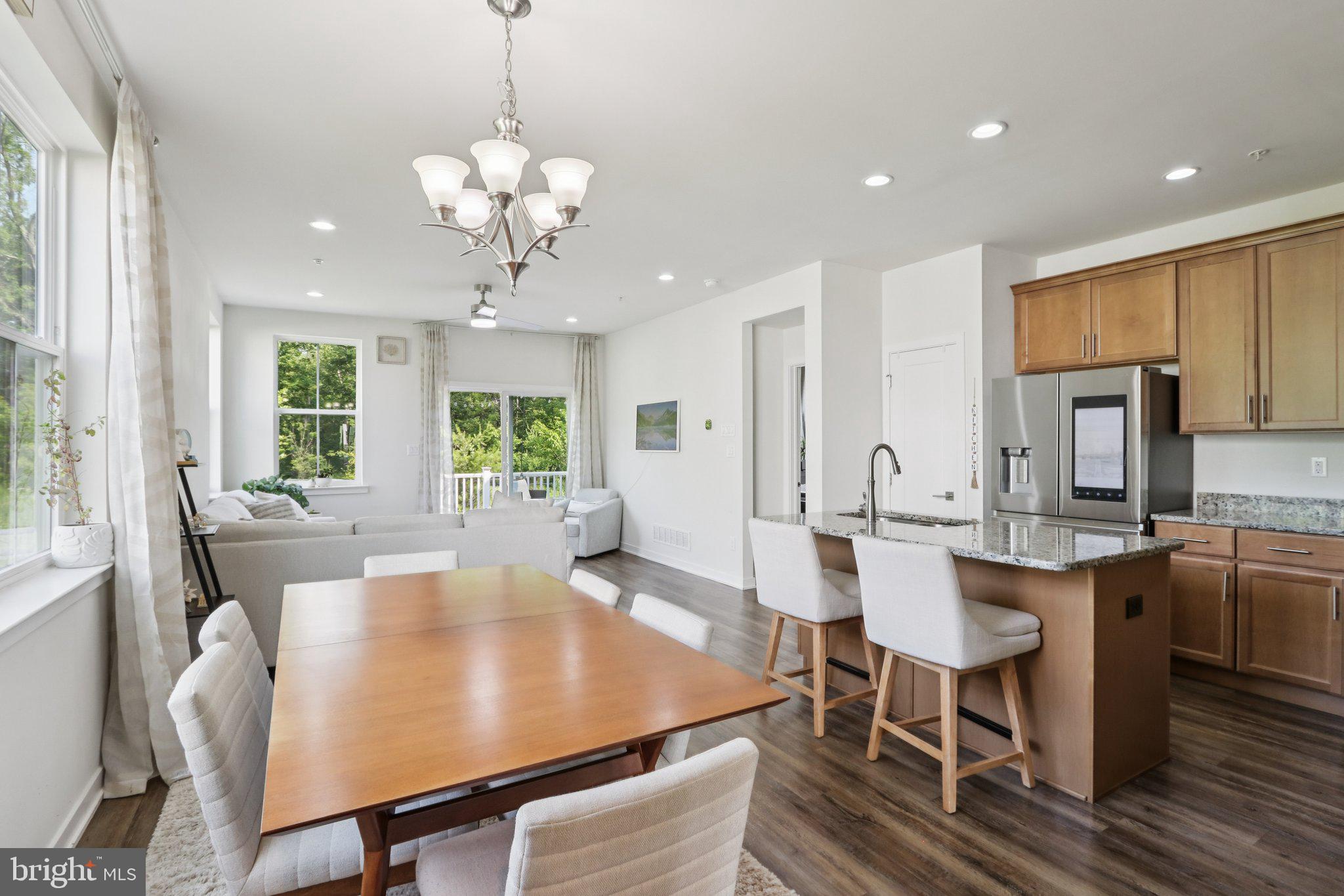 213 WYNSTONE COURT
