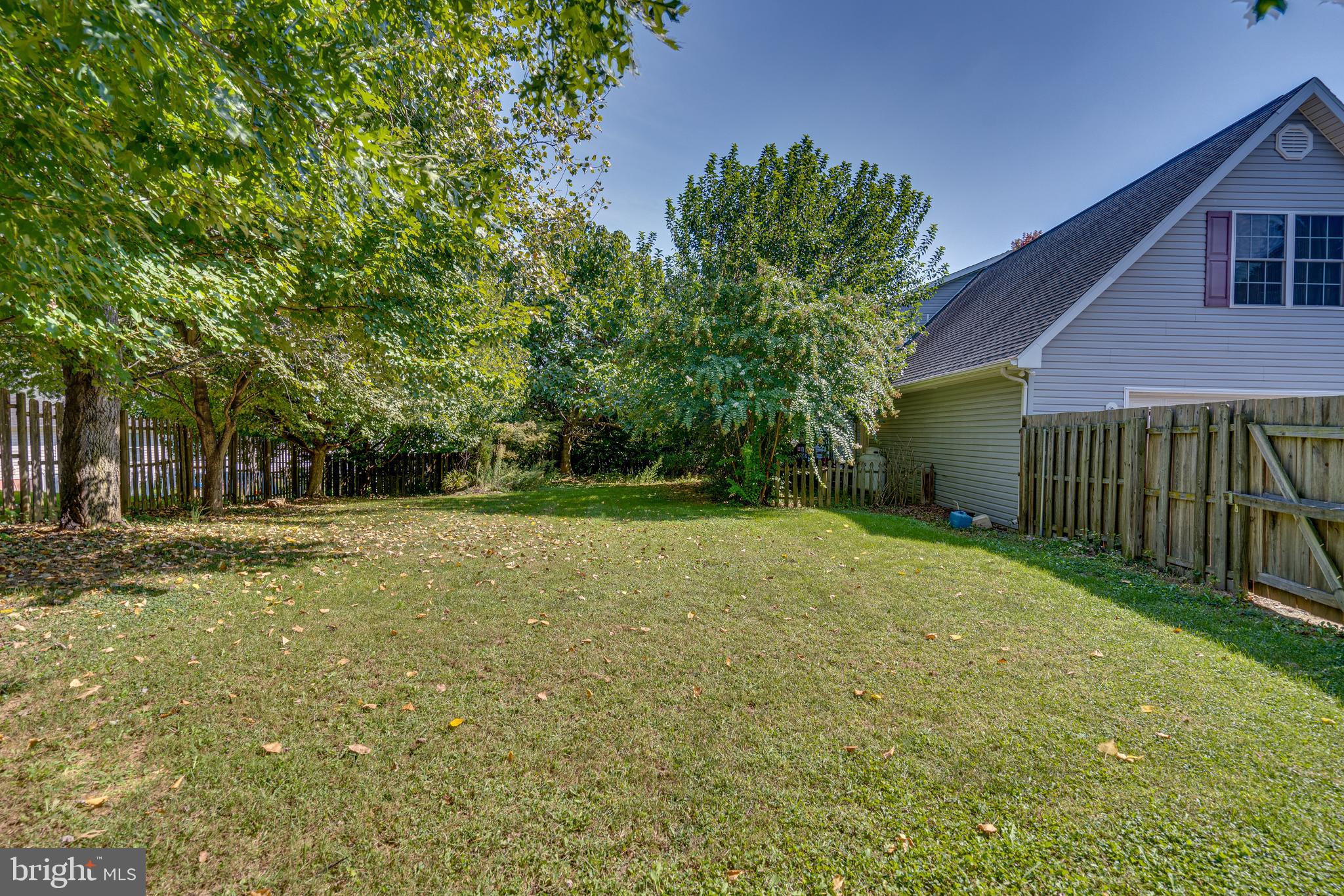 FORT HILL FARMS - Residential