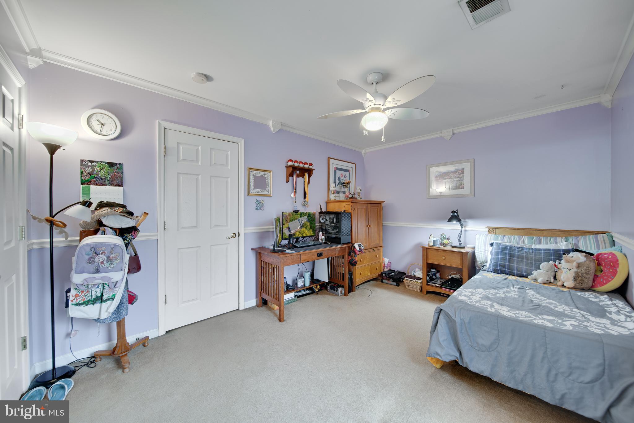 FORT HILL FARMS - Residential