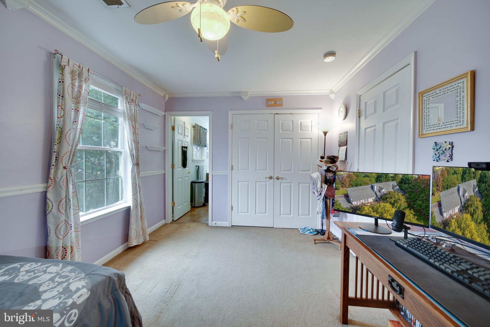 FORT HILL FARMS - Residential