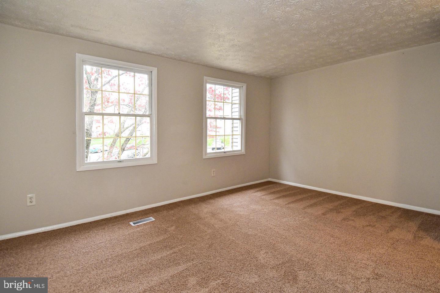 DEVILS REACH CONDOS - Residential