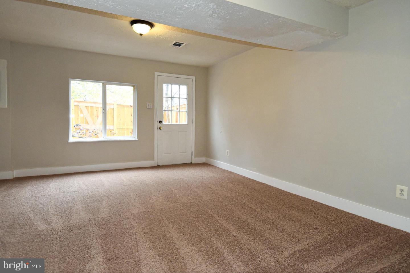 DEVILS REACH CONDOS - Residential