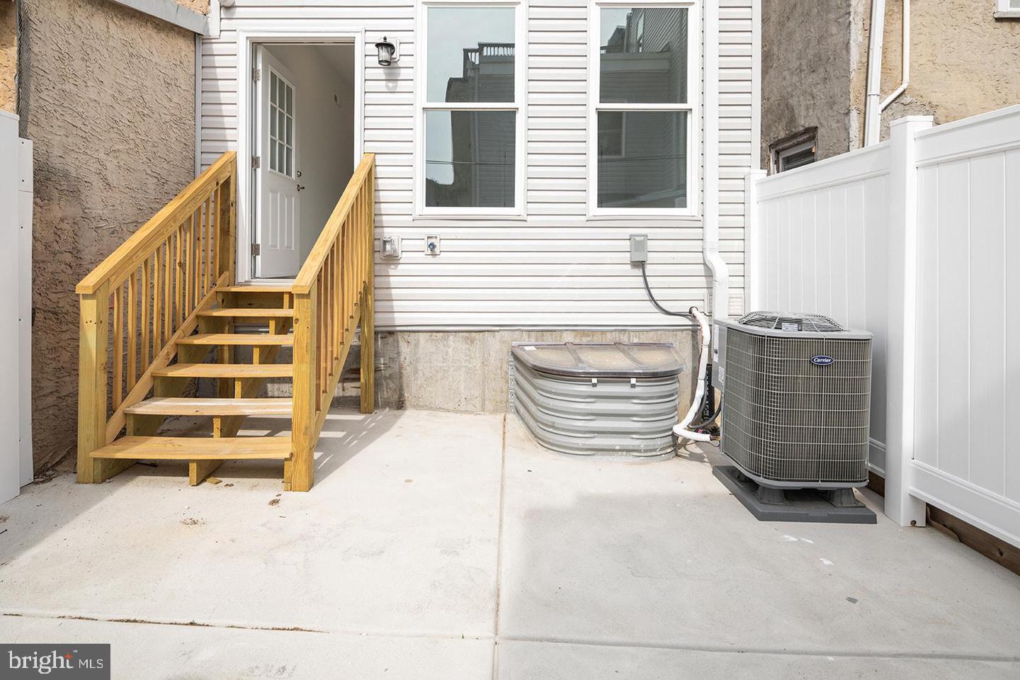 FISHTOWN - Residential Lease