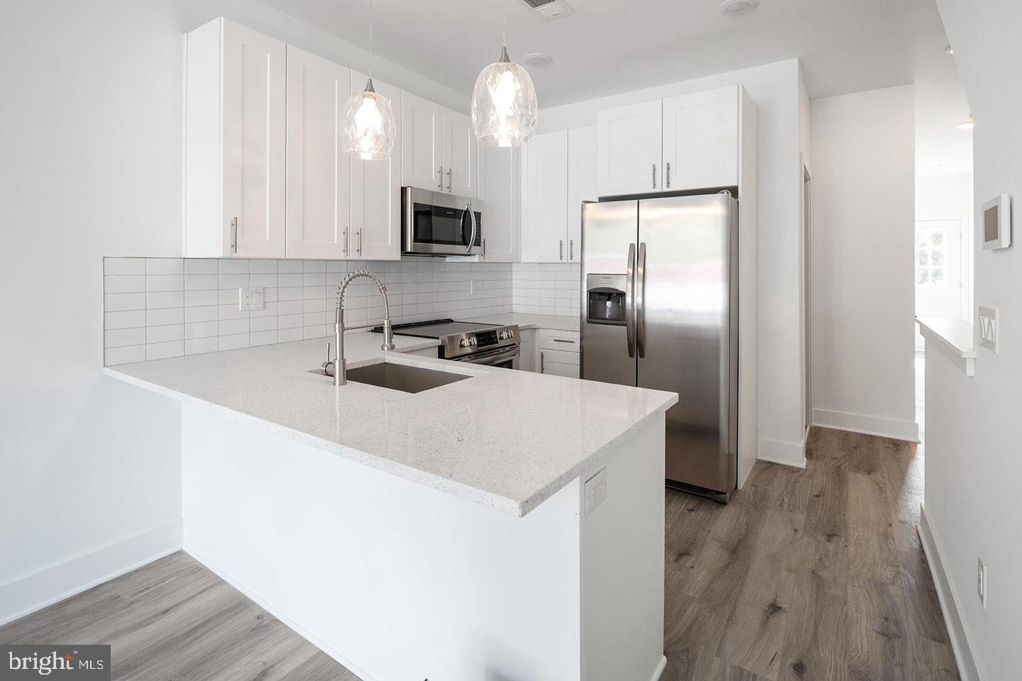 FISHTOWN - Residential Lease