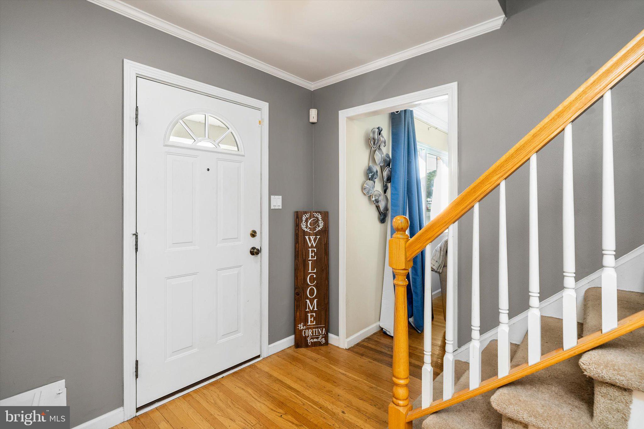28 WALT WHITMAN WAY