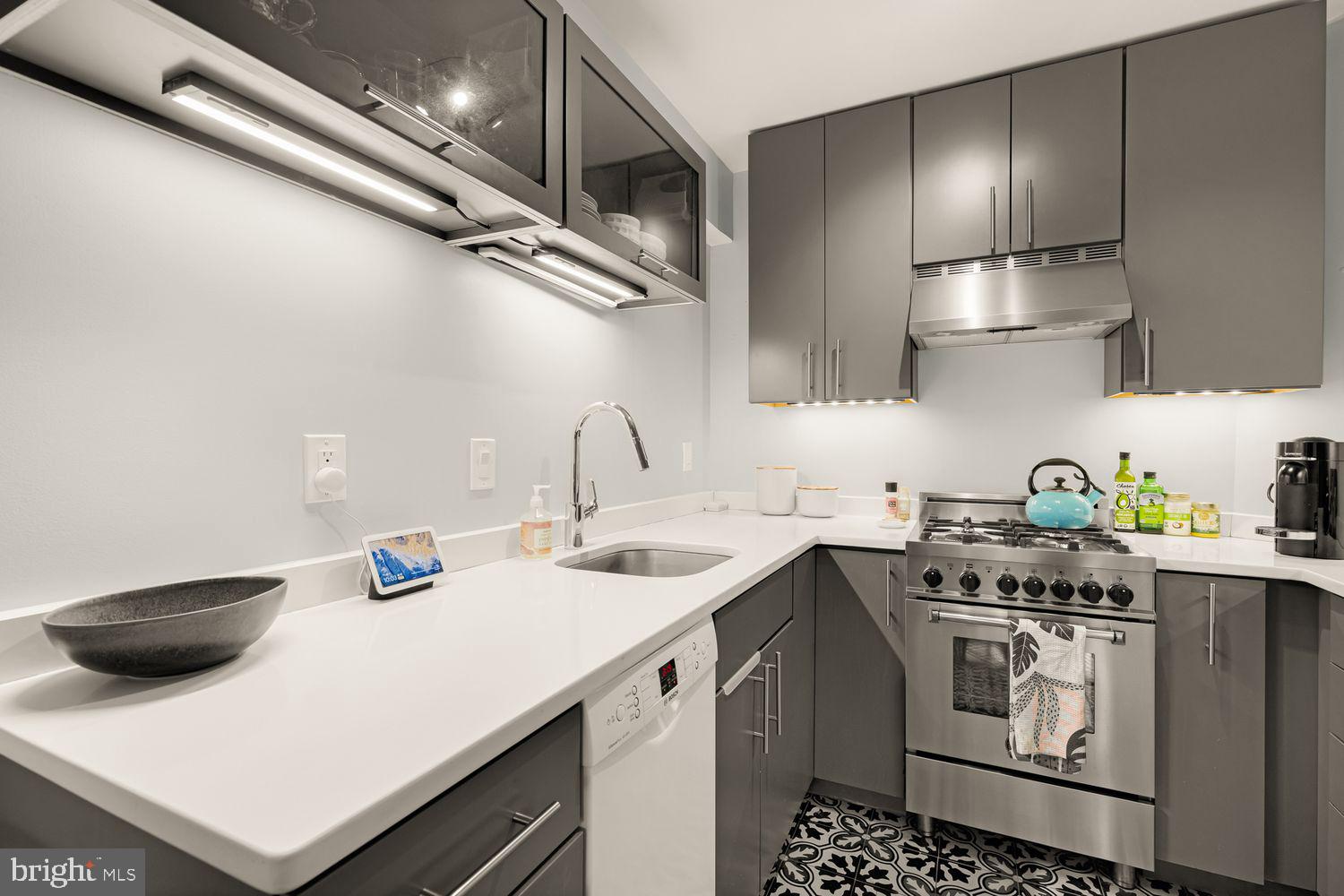 ADAMS MORGAN - Residential