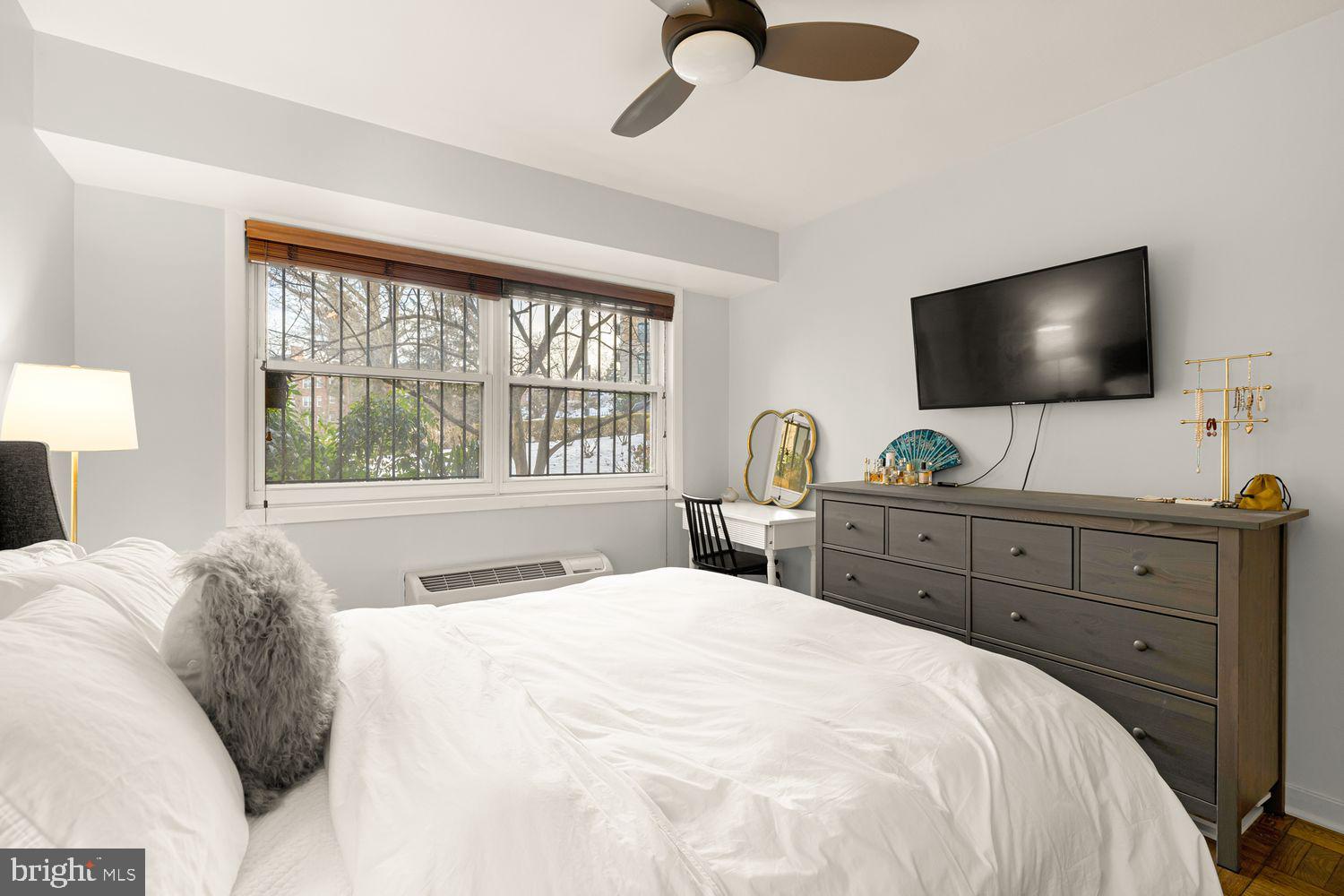 ADAMS MORGAN - Residential