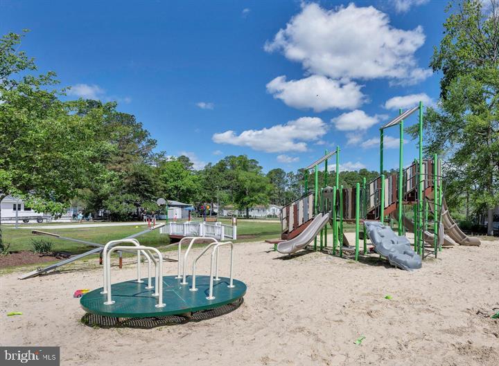 WEST BAY PARK - Residential