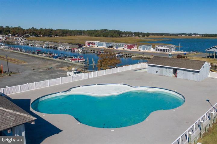 WEST BAY PARK - Residential