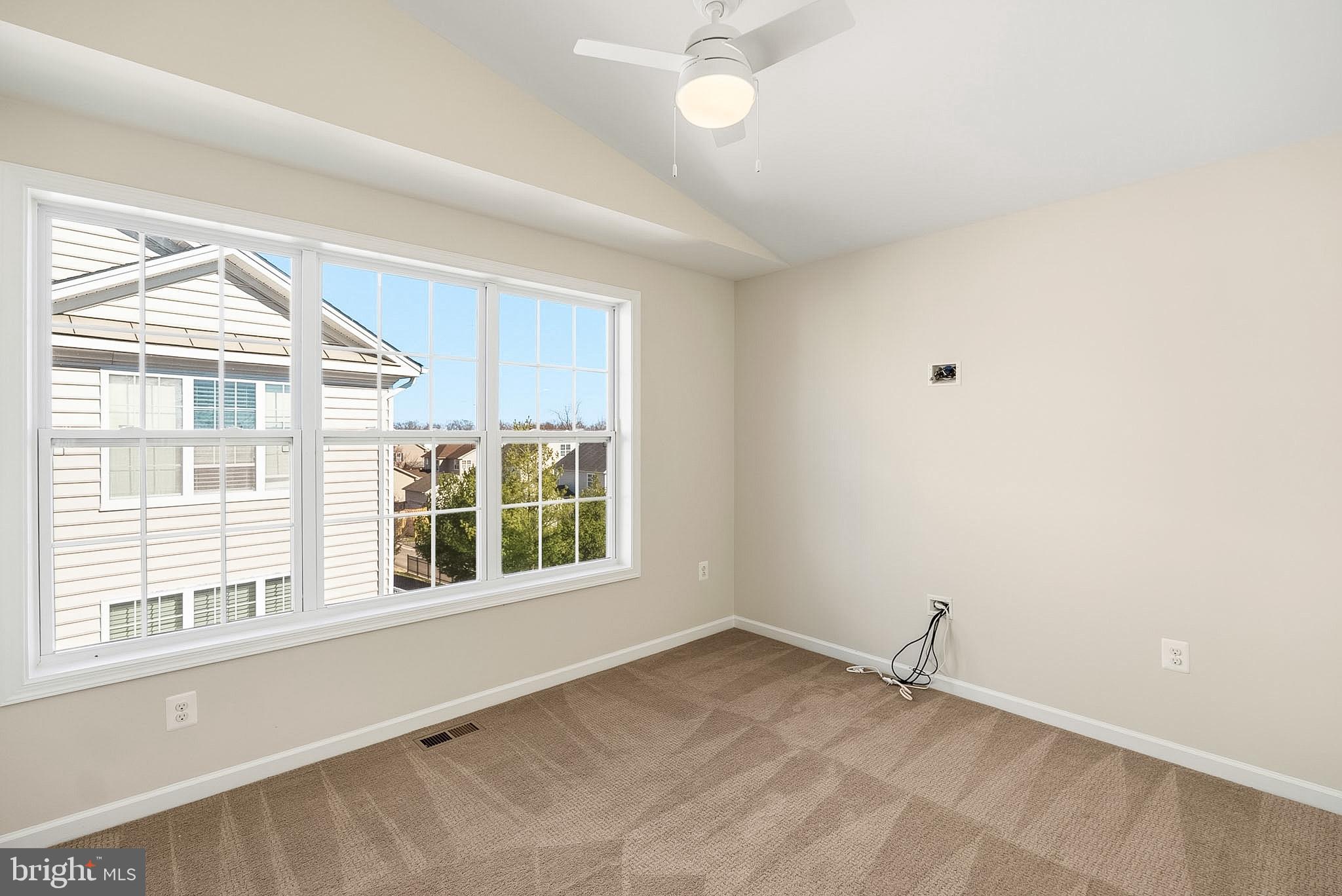 LOUDOUN VALLEY ESTATES 2 - Residential