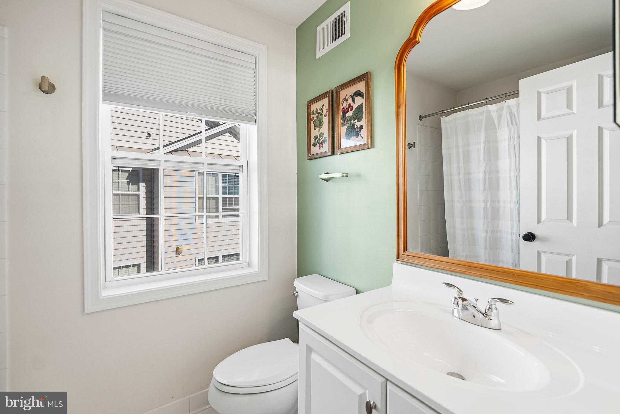 LOUDOUN VALLEY ESTATES 2 - Residential