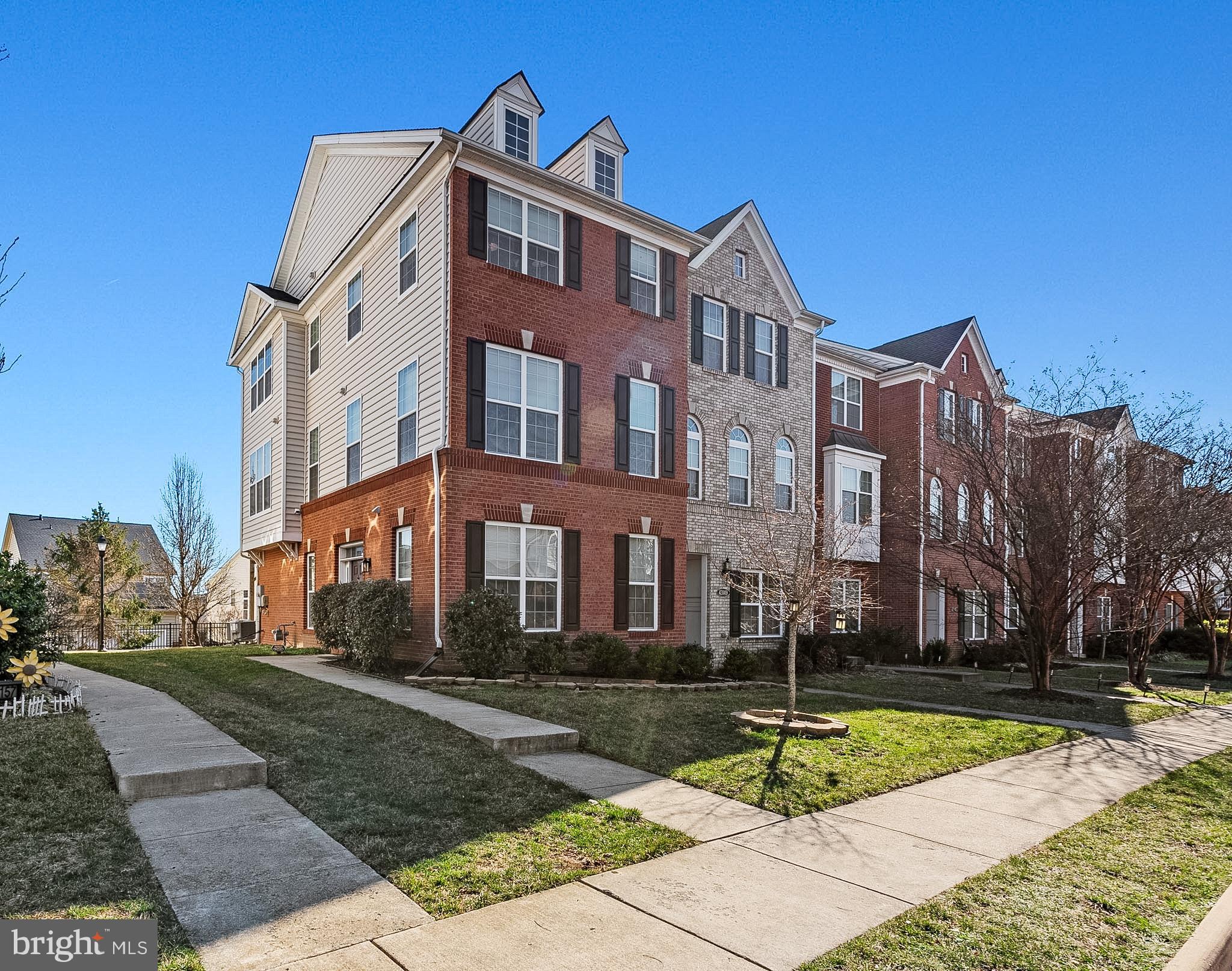 LOUDOUN VALLEY ESTATES 2 - Residential