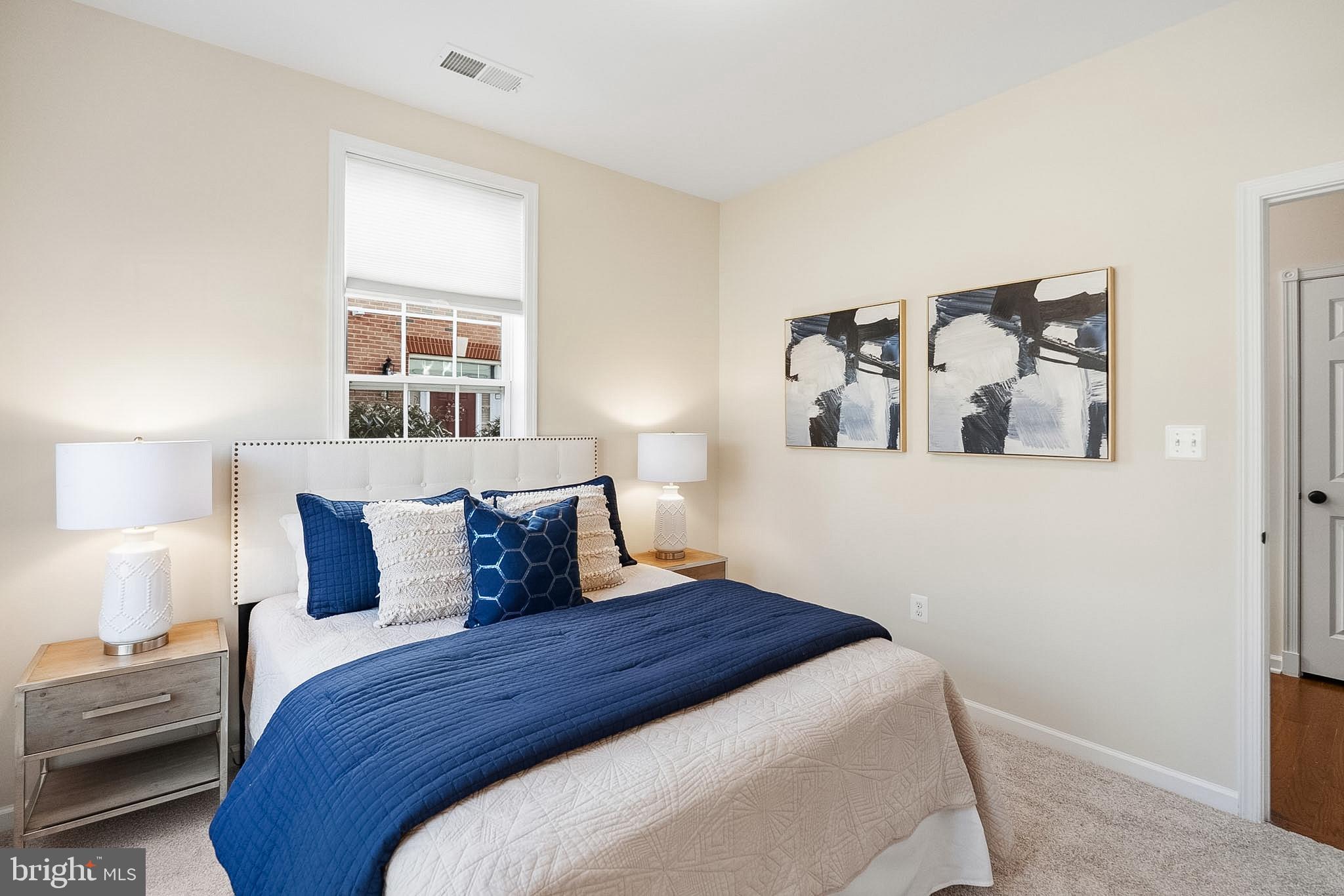 LOUDOUN VALLEY ESTATES 2 - Residential