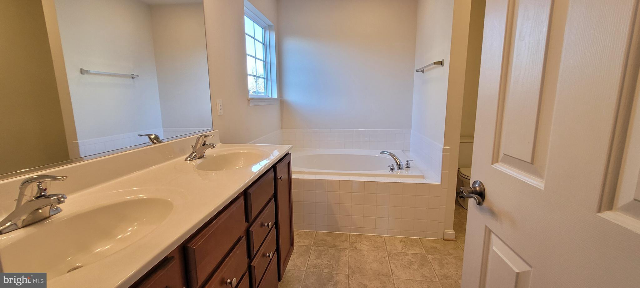 HOPYARD FARM - Residential Lease