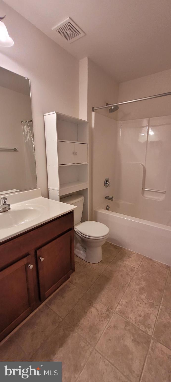 HOPYARD FARM - Residential Lease