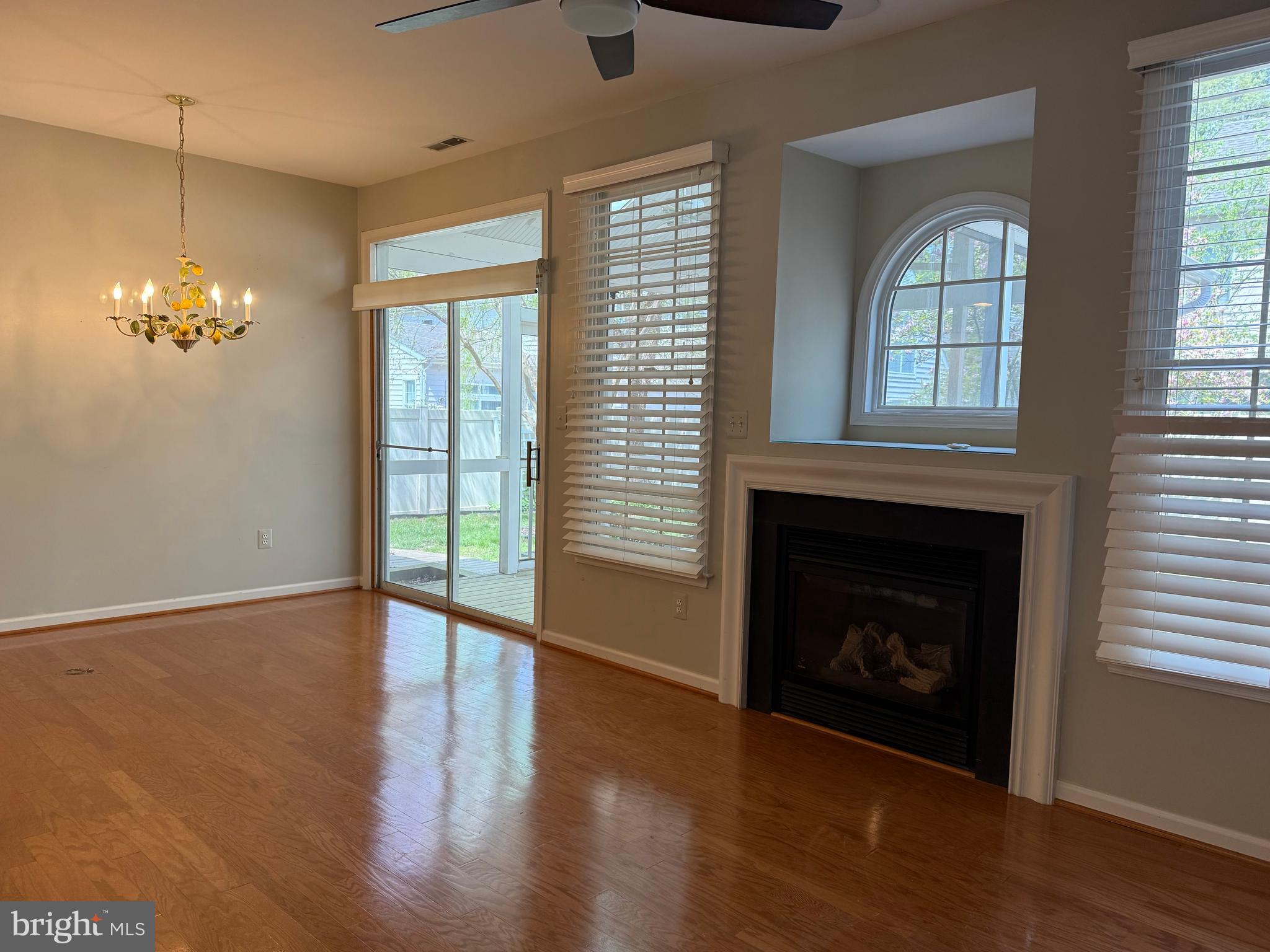 EASTON CLUB - Residential Lease