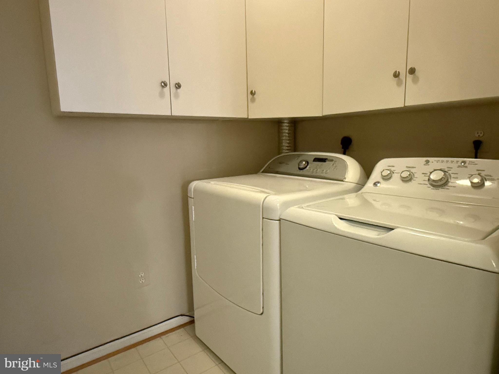 EASTON CLUB - Residential Lease